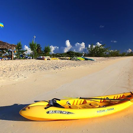 Rollezz Villas Beach Resort Old Bight Экстерьер фото