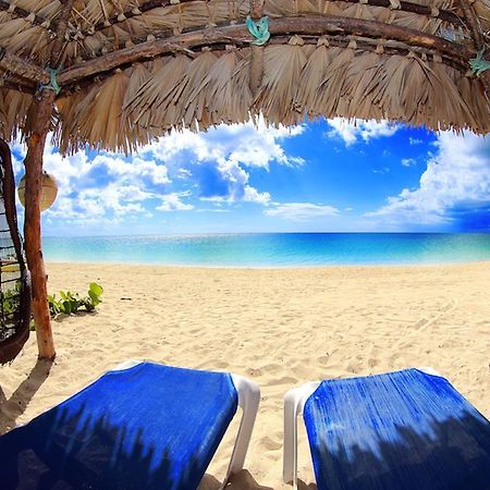 Rollezz Villas Beach Resort Old Bight Экстерьер фото